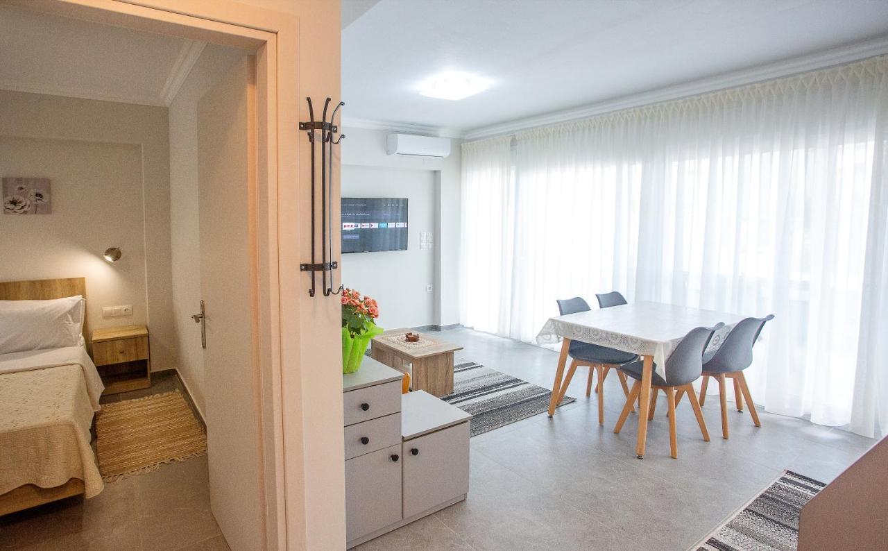 Appartement Natalia Peramos à Néa Péramos Extérieur photo